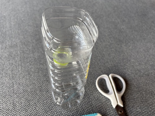 カメムシの捕獲器の作り方